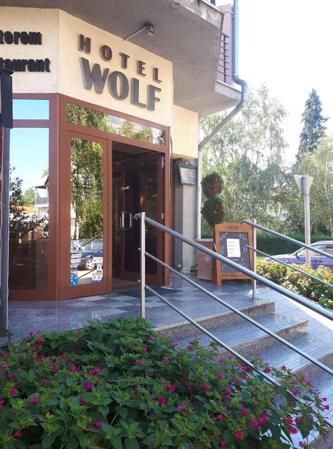 Wolf Hotel Sarvar Exterior foto
