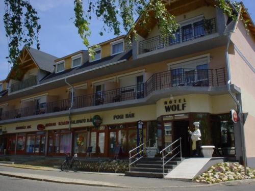 Wolf Hotel Sarvar Exterior foto