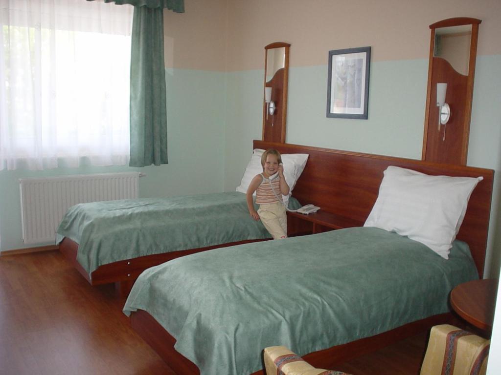 Wolf Hotel Sarvar Quarto foto
